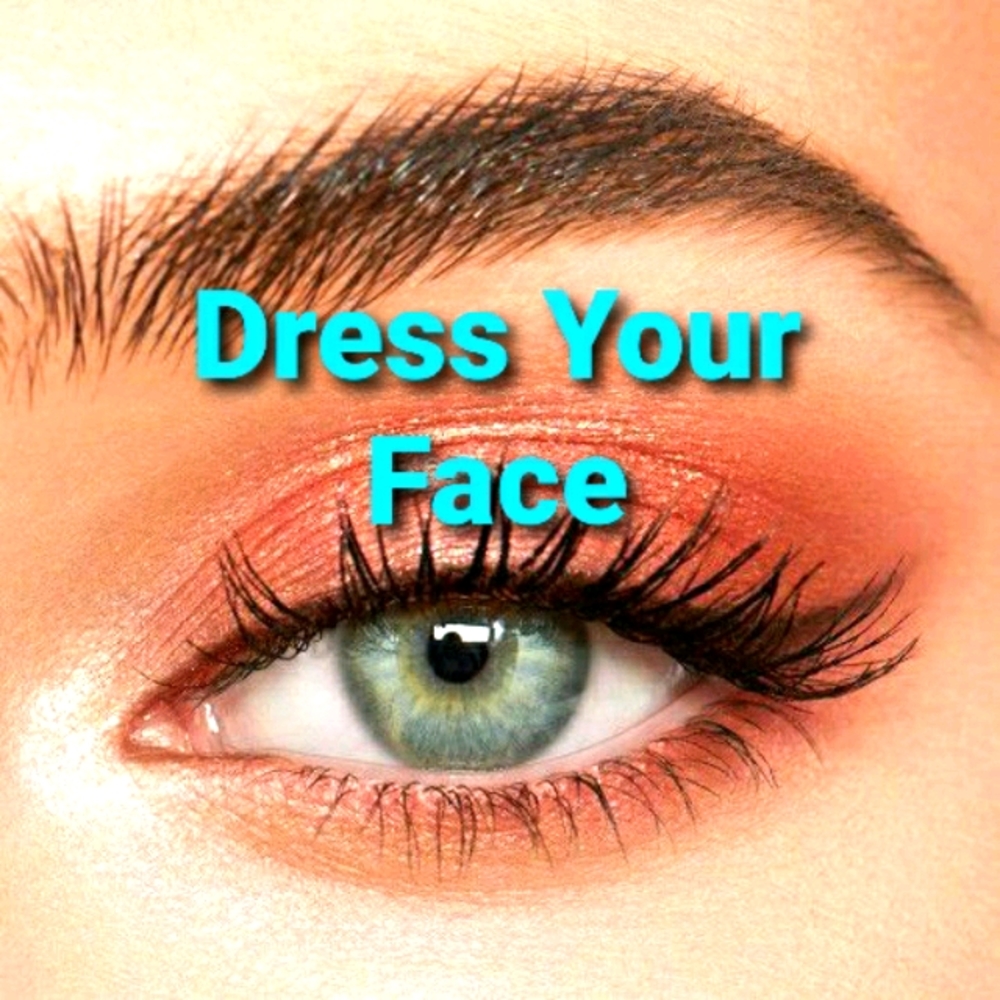 Red Lip, Bronzer. A natural Look or Smokey Eye ..